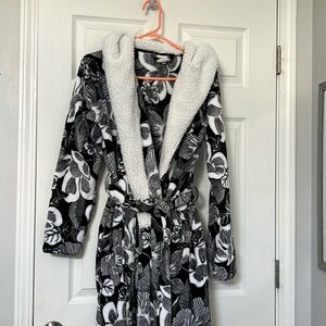 Vera Bradley Bath Robe with hood